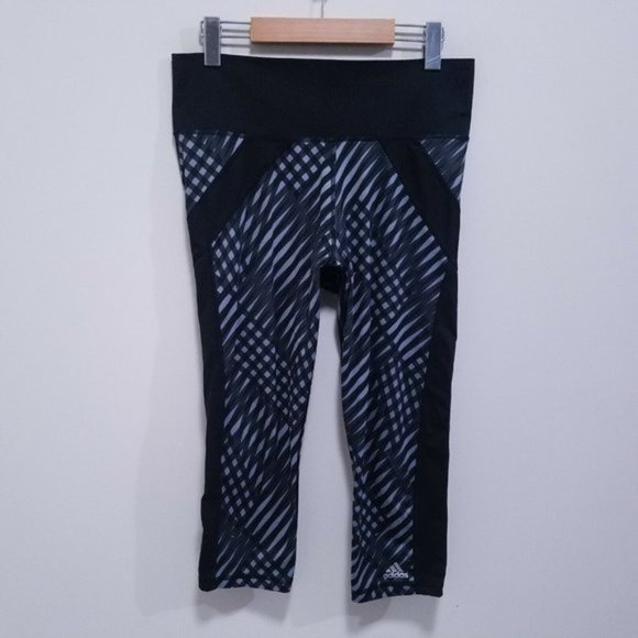 Adidas Gray & Black Printed High Rise Crop Capris Leggings - Picture 13 of 13